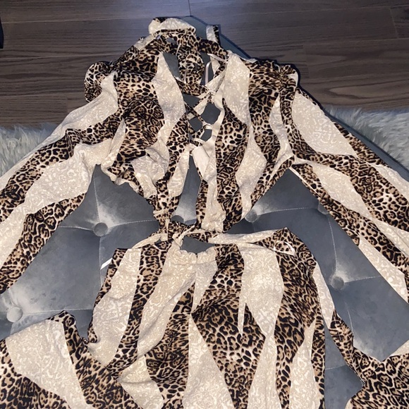 Jumpsuit - Picture 4 of 5